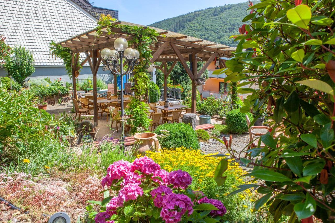 Weinhotel Hubertus Garni Klotten Eksteriør billede