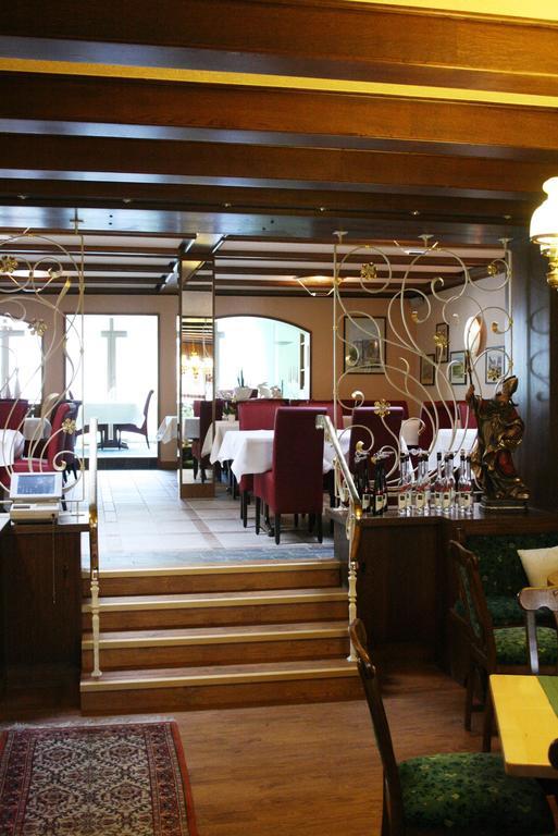 Weinhotel Hubertus Garni Klotten Eksteriør billede