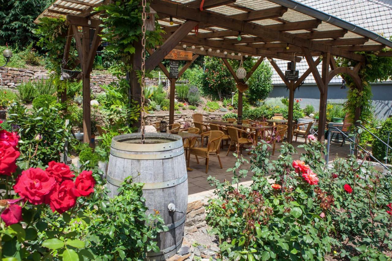 Weinhotel Hubertus Garni Klotten Eksteriør billede